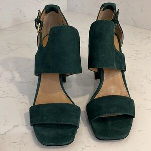 BANANA REPUBLIC NEW BLYSS HEELS SZ 6.5